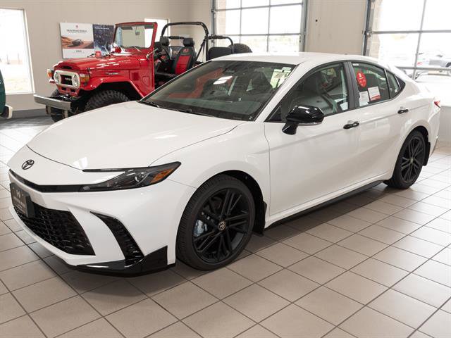 New 2026 Toyota Camry Hybrid image 4