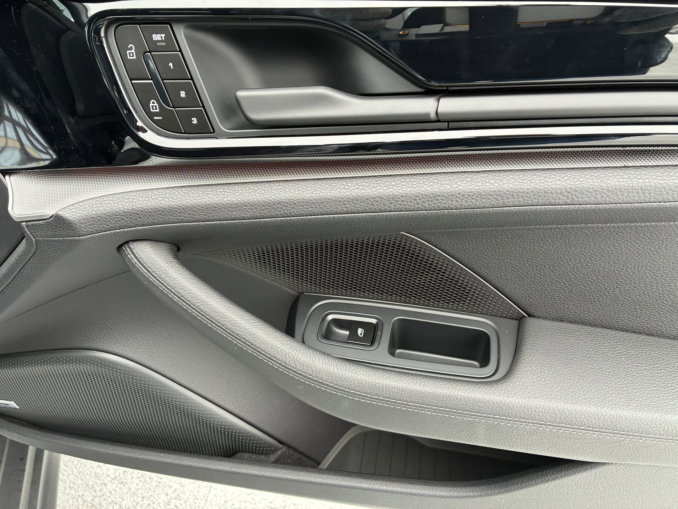 New 2026 Porsche Panamera 4 image 12