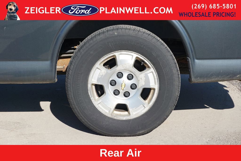 Used 2014 Chevrolet Express 1500 LT w/ LT Preferred Equipment Group AWD/4WD image 9
