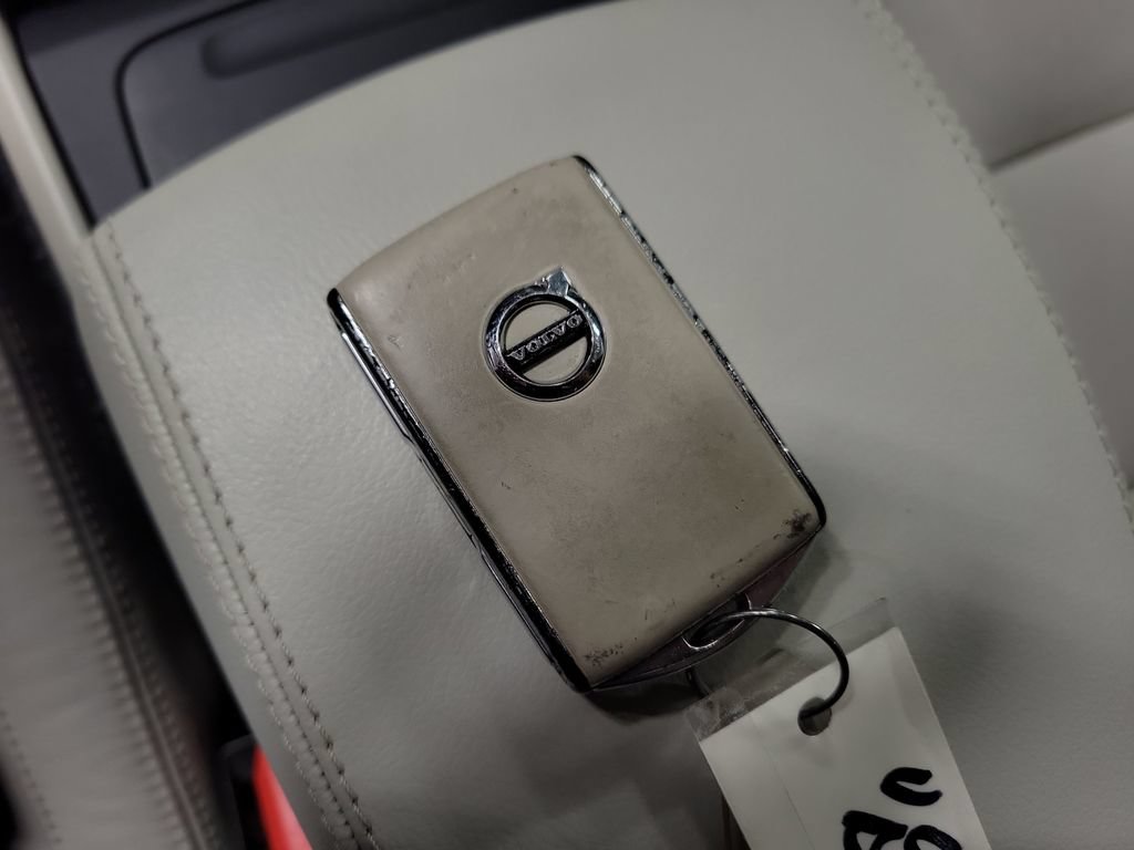 Used 2019 Volvo XC40 T5 Inscription AWD/4WD image 15
