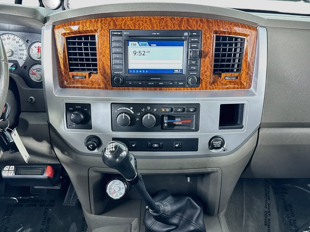 Used 2006 Dodge Ram 3500 Truck Laramie w/ Protection Group AWD/4WD image 17