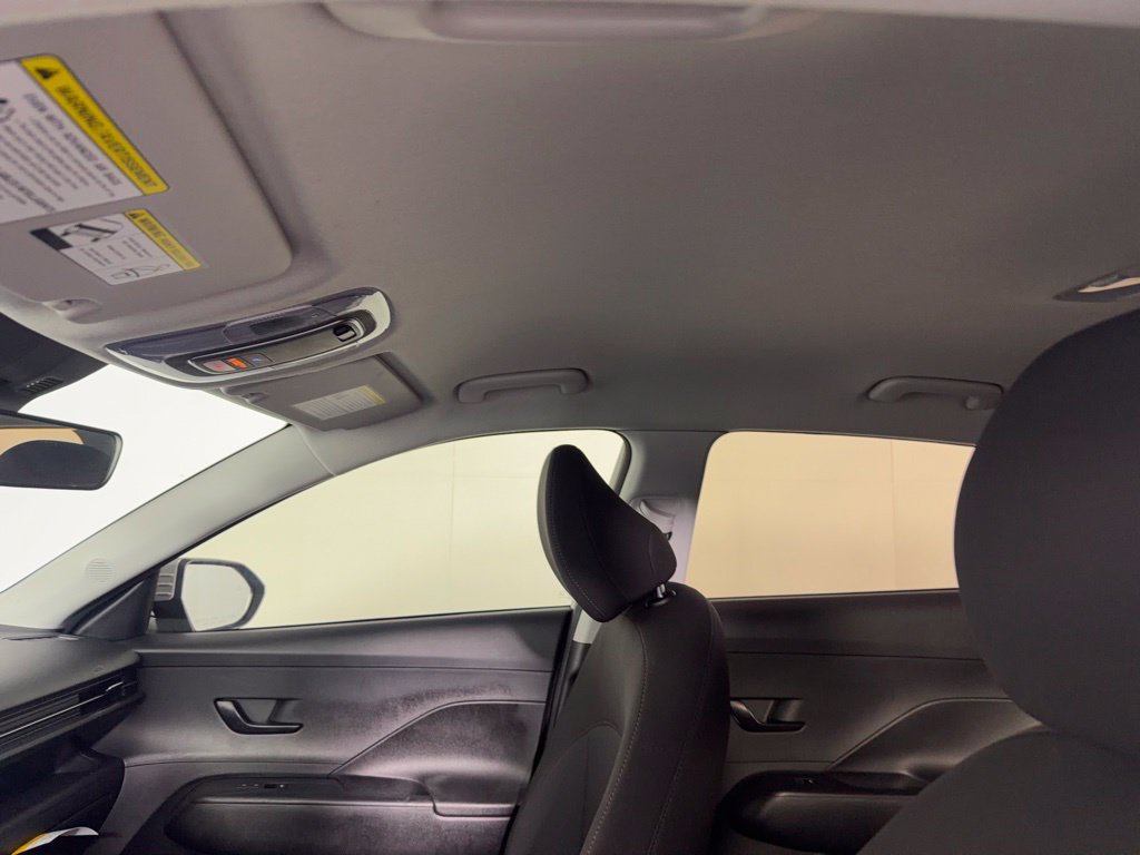 Used 2026 Hyundai Kona SE FWD image 16