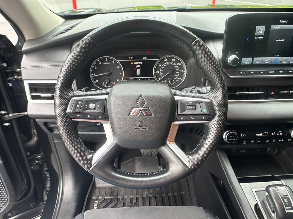 Used 2023 Mitsubishi Outlander SE AWD/4WD image 11