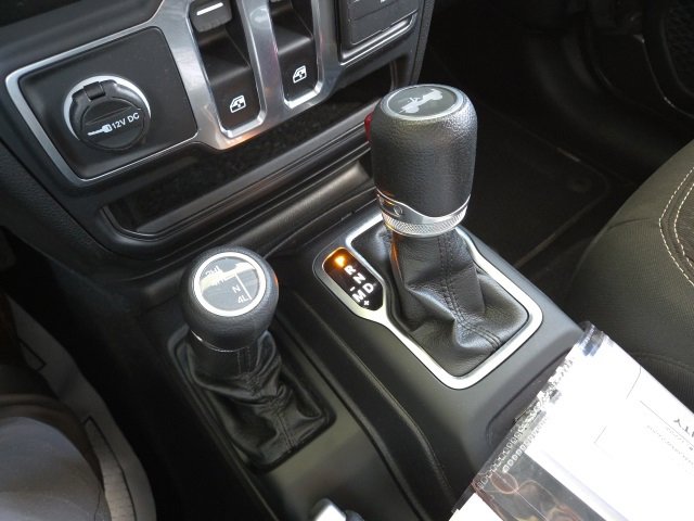 Used 2021 Jeep Wrangler Sport S image 52