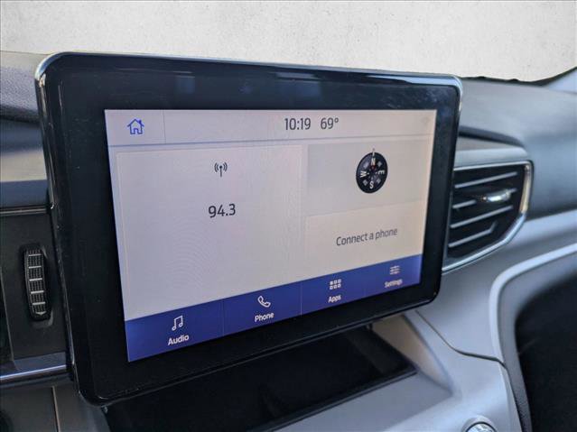 Used 2023 Ford Explorer XLT w/ Equipment Group 202A image 12