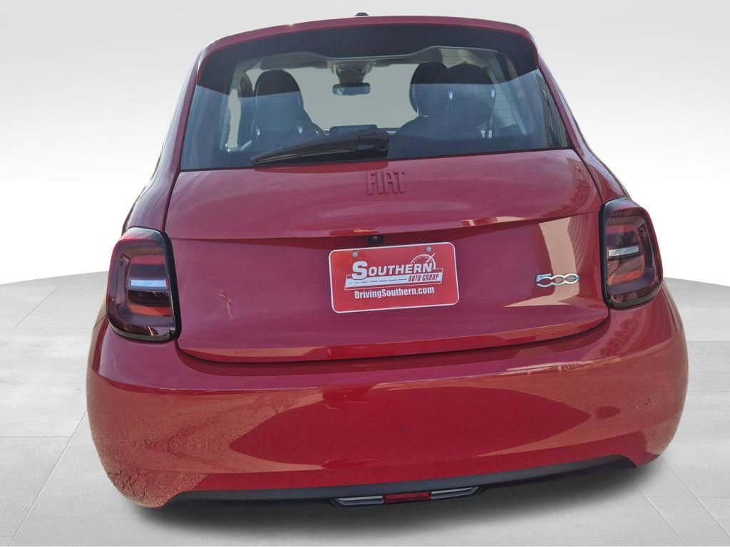 Used 2024 FIAT 500 e (RED) image 5