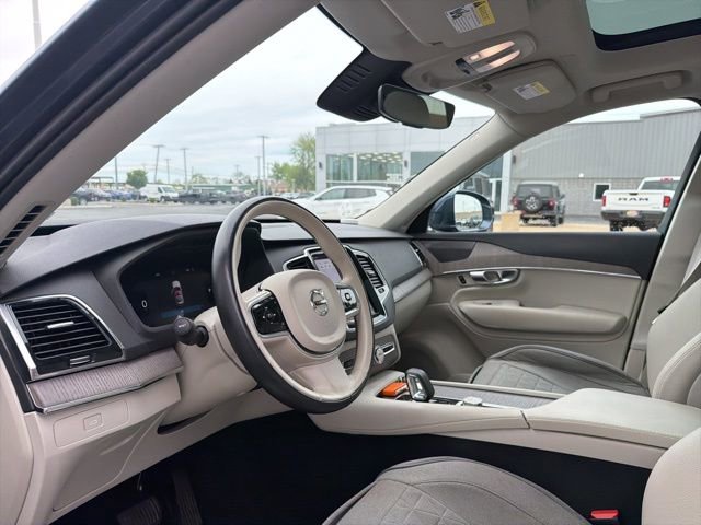 Used 2023 Volvo XC90 B6 Plus w/ Protection Package Premier AWD/4WD image 16