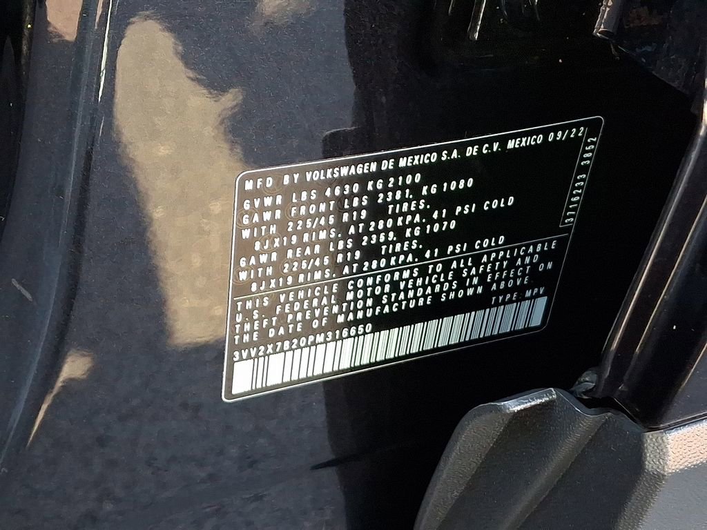 Certified 2023 Volkswagen Taos SEL image 29