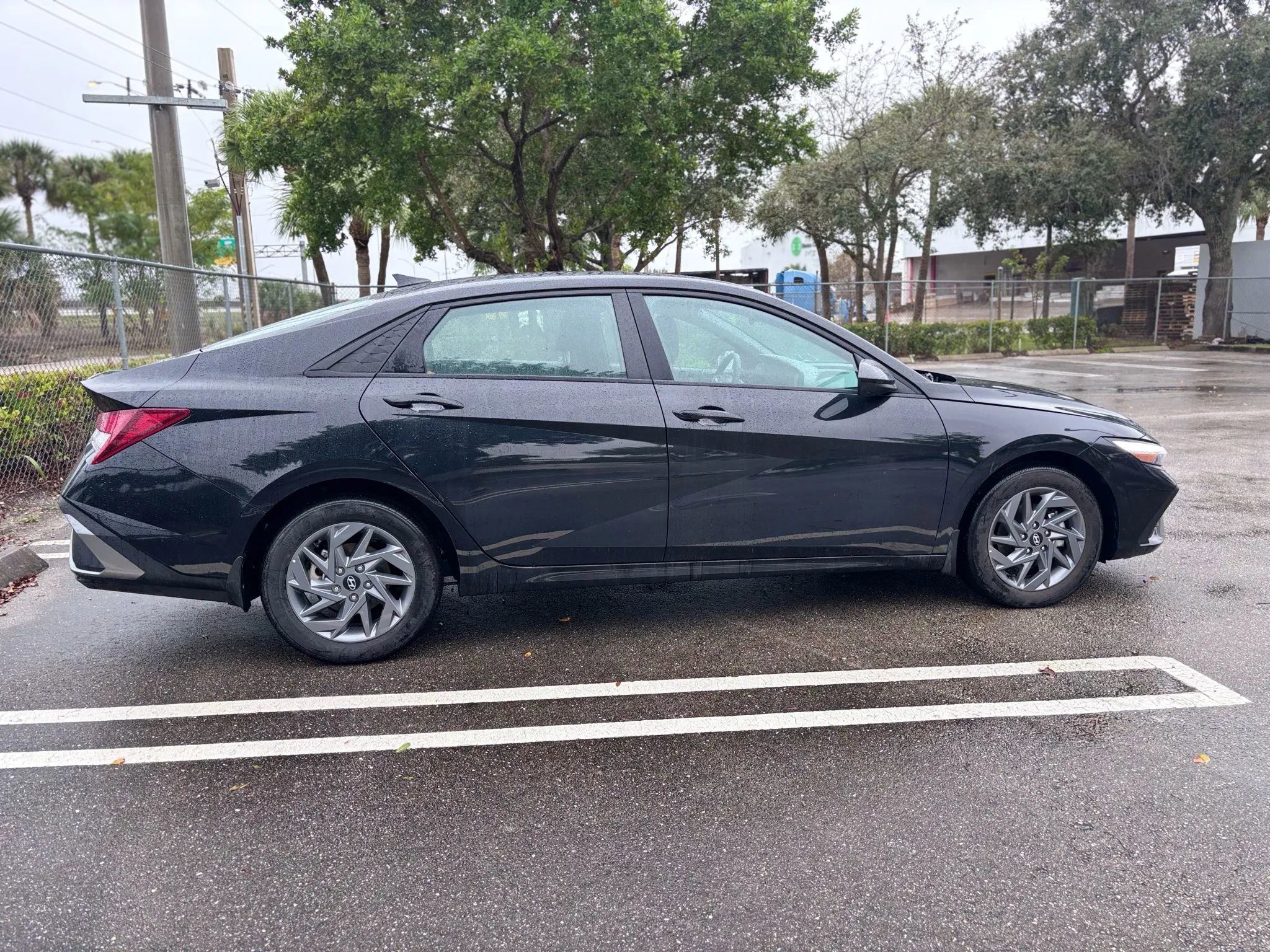 Used 2024 Hyundai Elantra SEL image 8