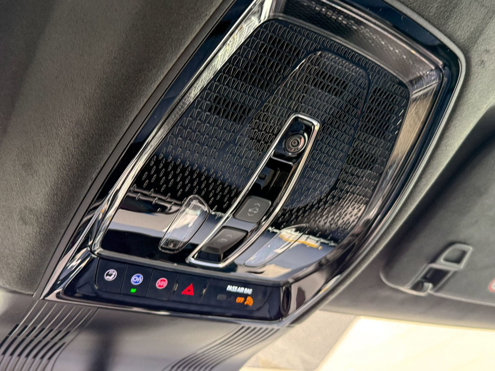 New 2026 Cadillac Vistiq Premium Luxury w/ LPO, Floor Liner Package image 29