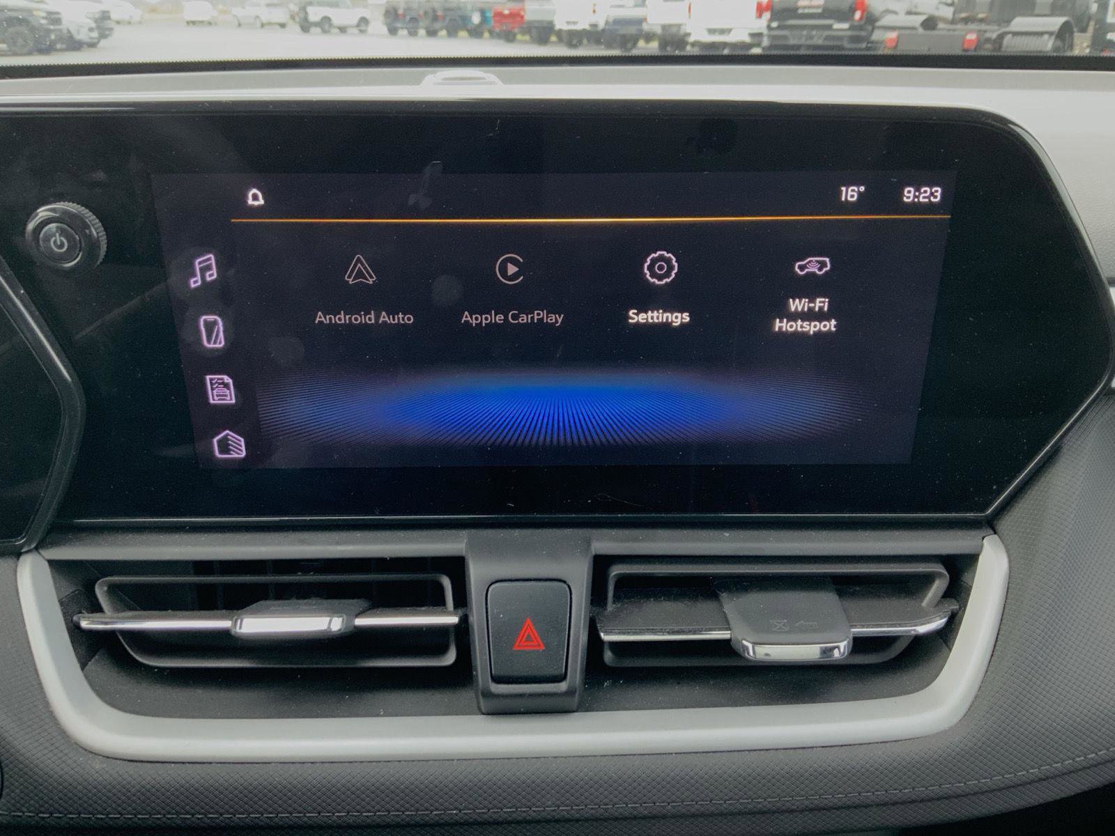 Used 2024 Chevrolet TrailBlazer LS w/ LS Convenience Package image 39