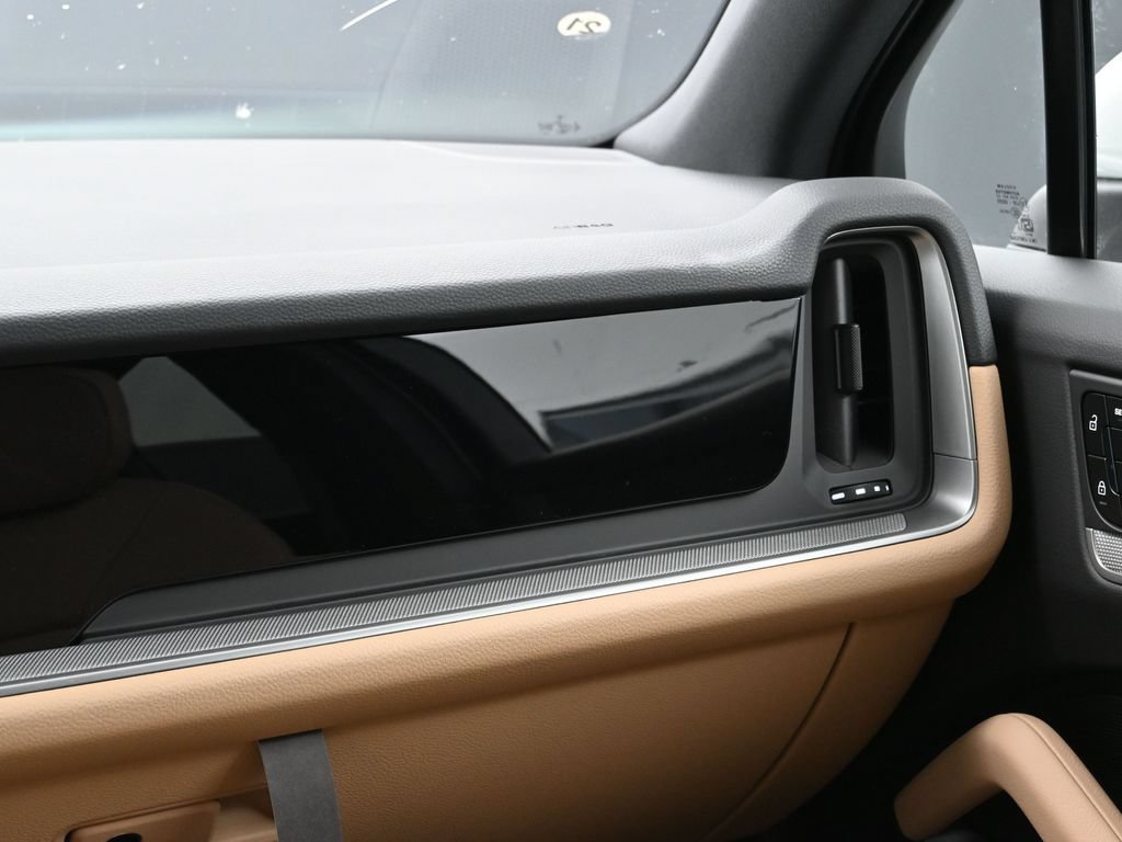 Certified 2026 Porsche Cayenne AWD/4WD image 22
