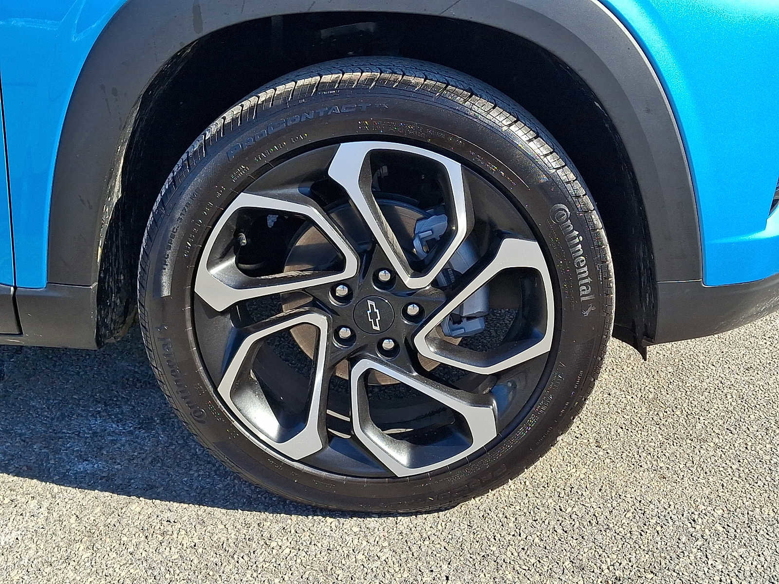 Used 2025 Chevrolet Trax RS w/ Driver Confidence Package image 8