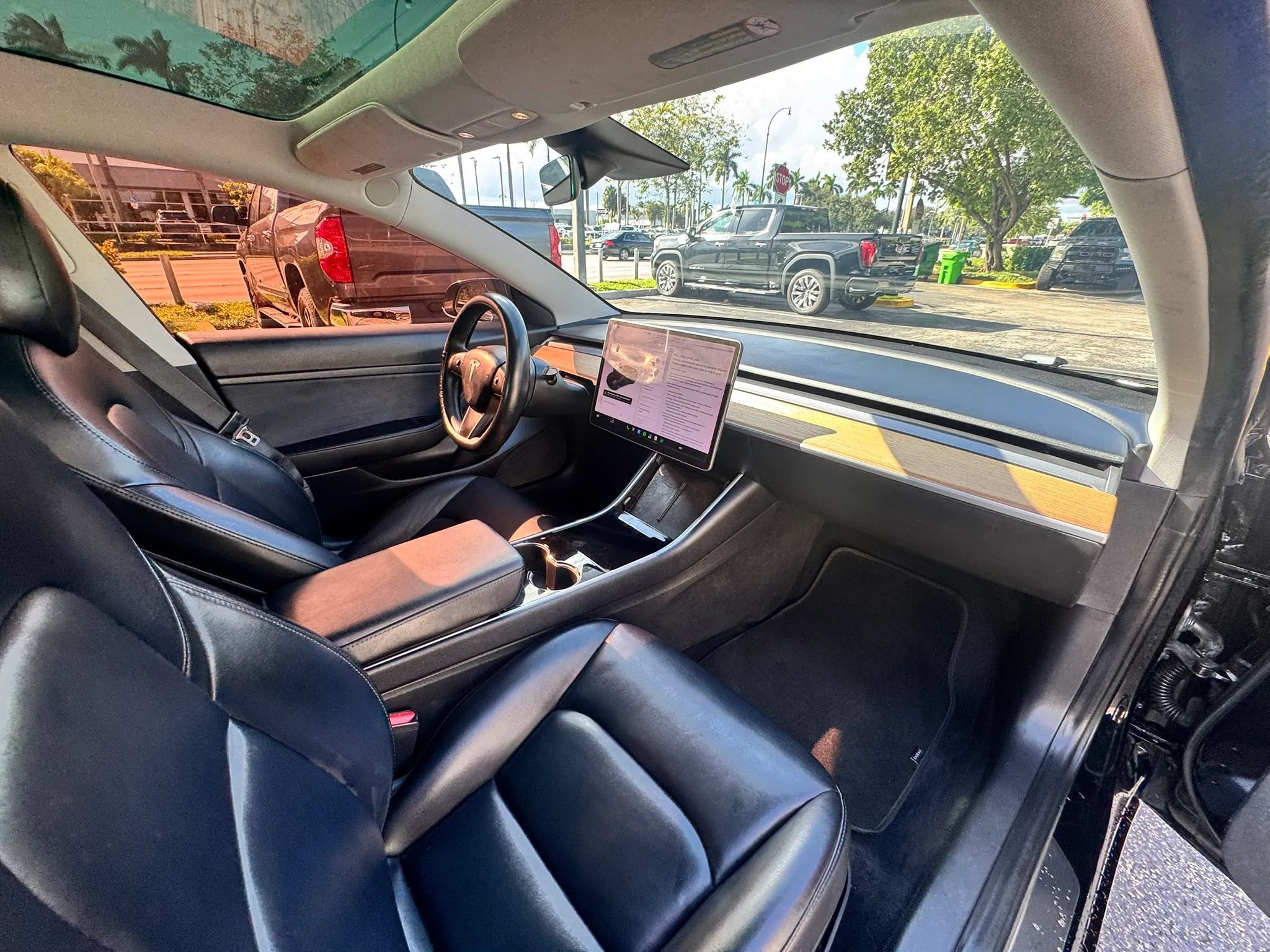 Used 2020 Tesla Model 3 Standard Range RWD image 22