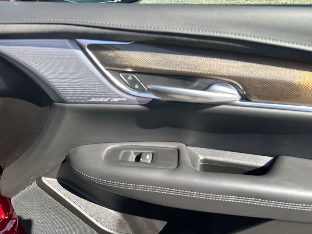 Used 2023 Cadillac XT5 Sportv w/ Platinum Package image 32
