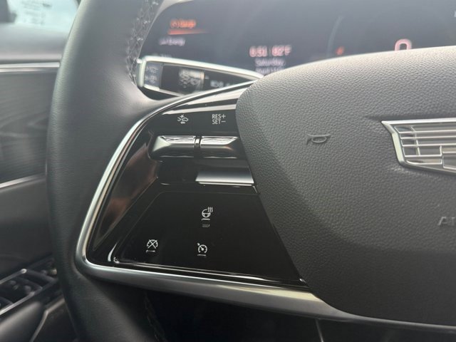 Certified 2024 Cadillac Lyriq Luxury AWD/4WD image 9
