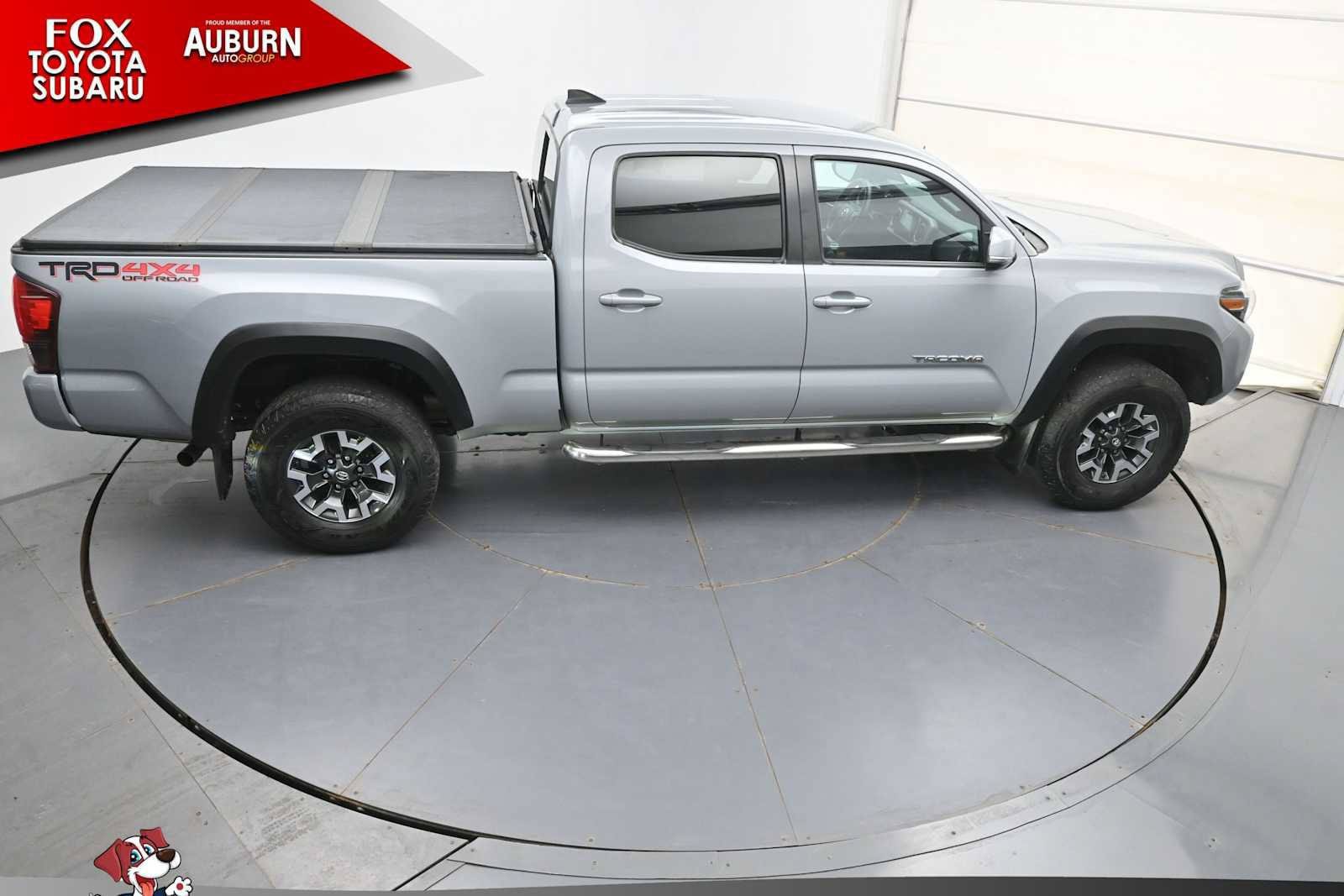 Used 2019 Toyota Tacoma TRD Off-Road w/ Technology Package AWD/4WD image 29