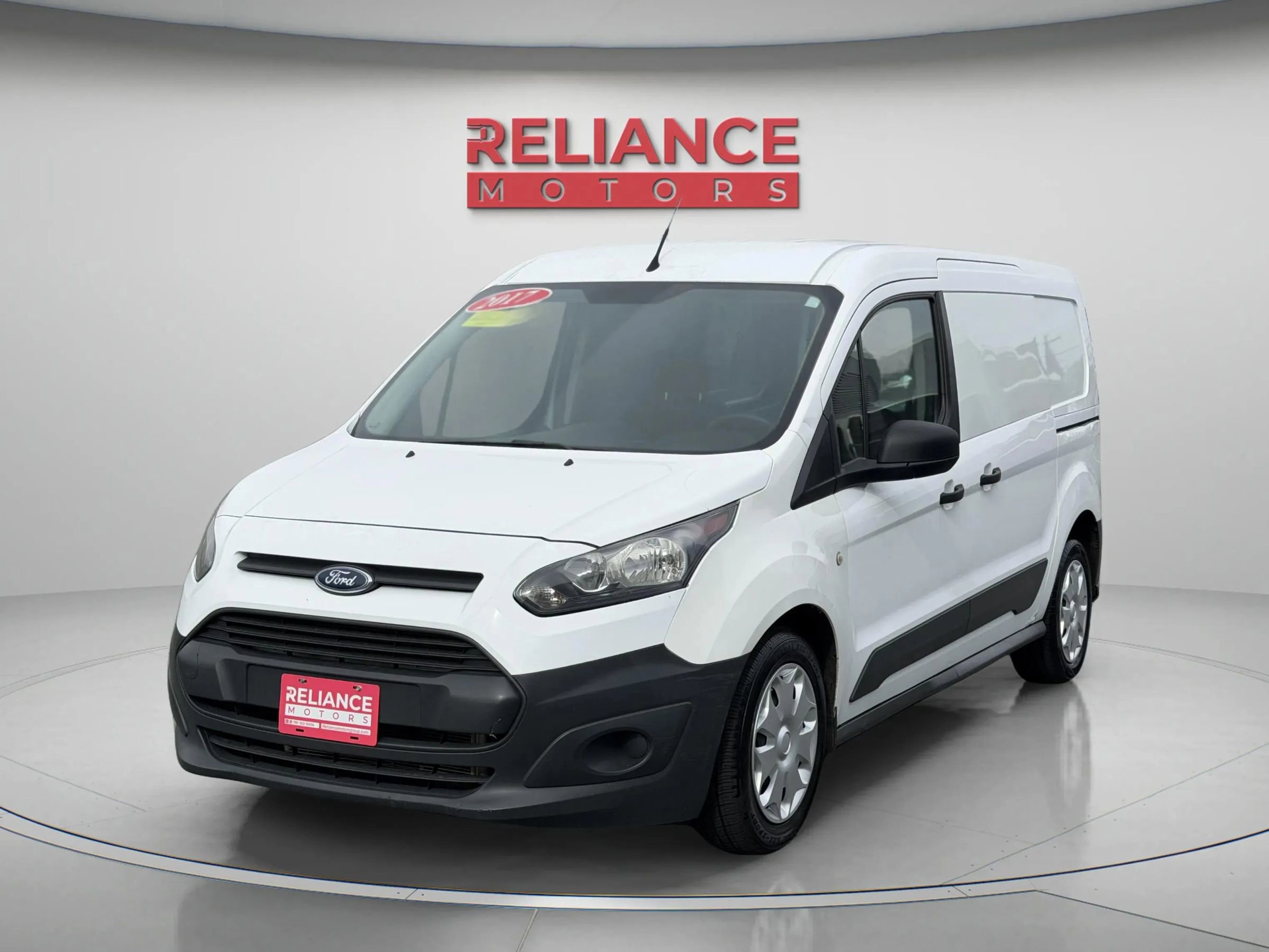 Used 2017 Ford Transit Connect XL FWD image 1