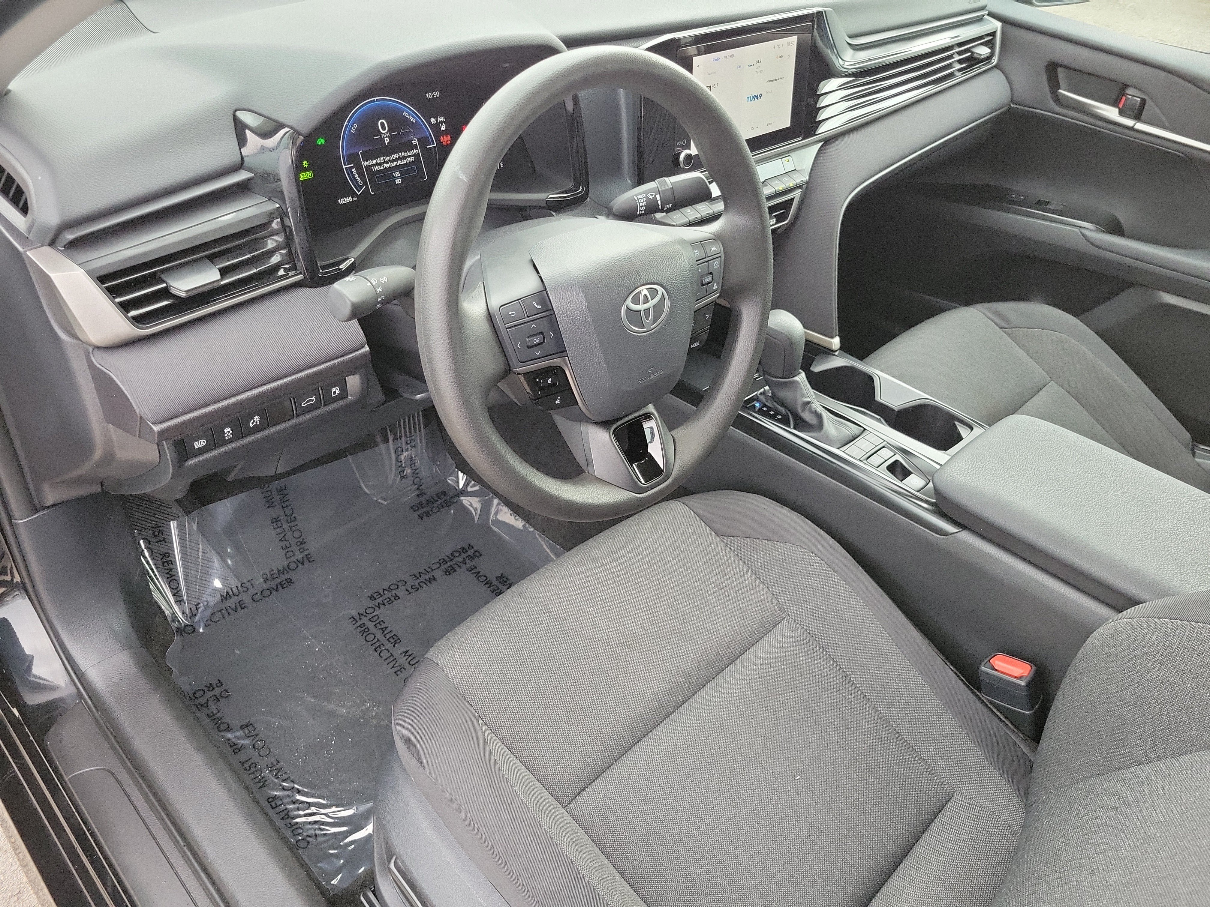Used 2025 Toyota Camry LE w/ Convenience Package FWD image 9