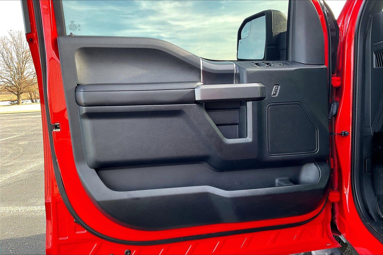 Used 2019 Ford F150 XLT w/ Equipment Group 302A Luxury image 18