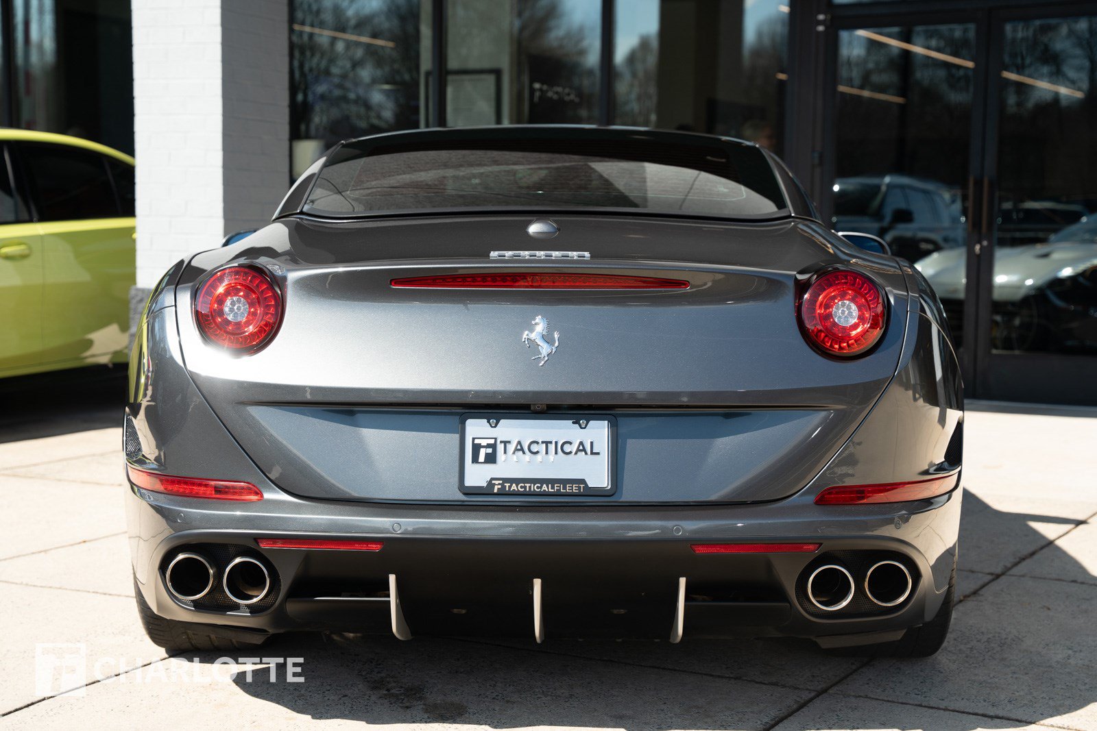 Used 2016 Ferrari California T RWD image 15