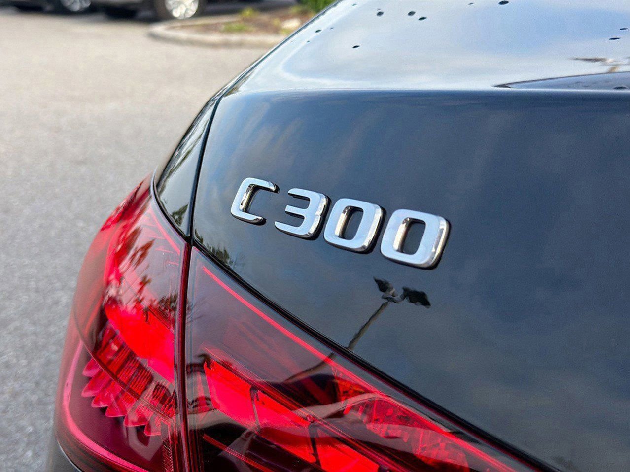 Used 2025 Mercedes-Benz C 300 Sedan image 11