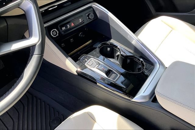 Used 2025 Audi Q5 Premium Plus w/ Premium Plus AWD/4WD image 18