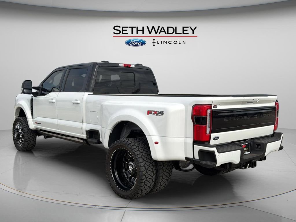 Used 2026 Ford F450 Platinum w/ FX4 Off-Road Package image 5
