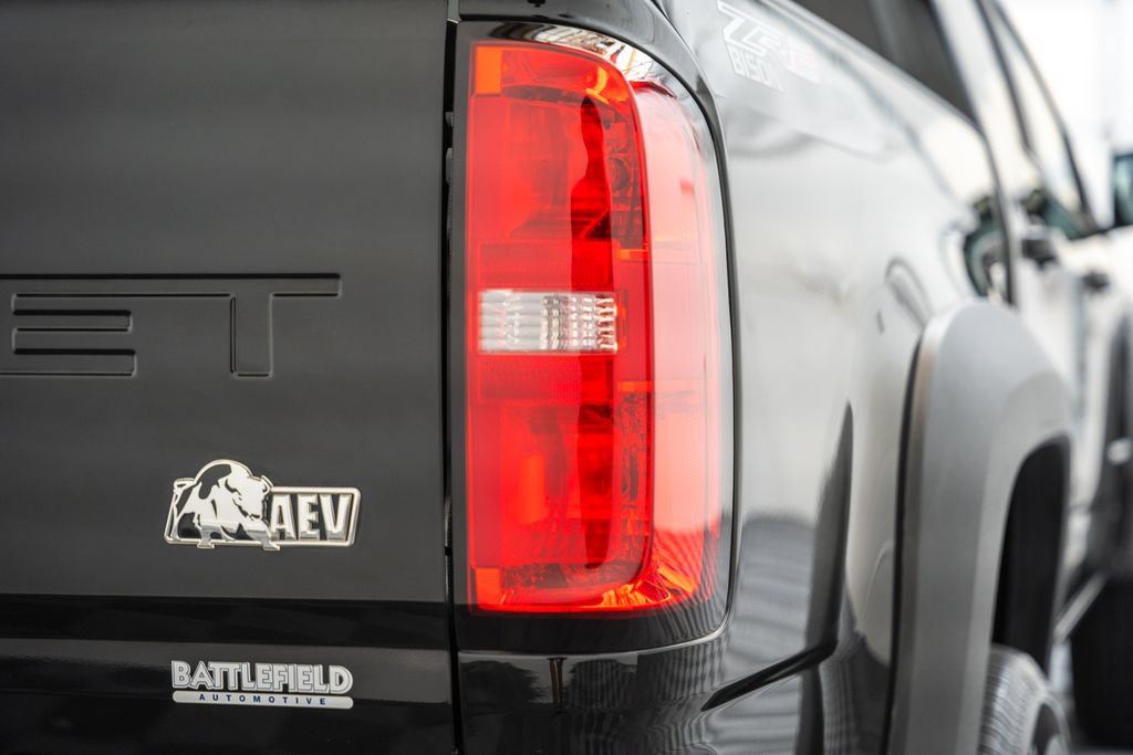 Used 2022 Chevrolet Colorado ZR2 w/ Colorado ZR2 Bison Edition AWD/4WD image 8