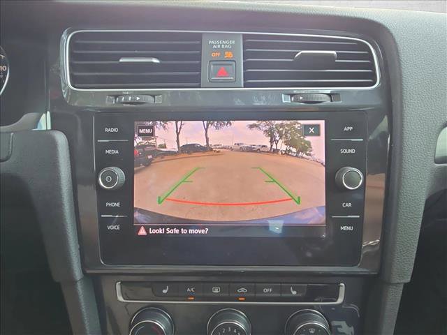 Used 2018 Volkswagen Golf SE FWD image 12