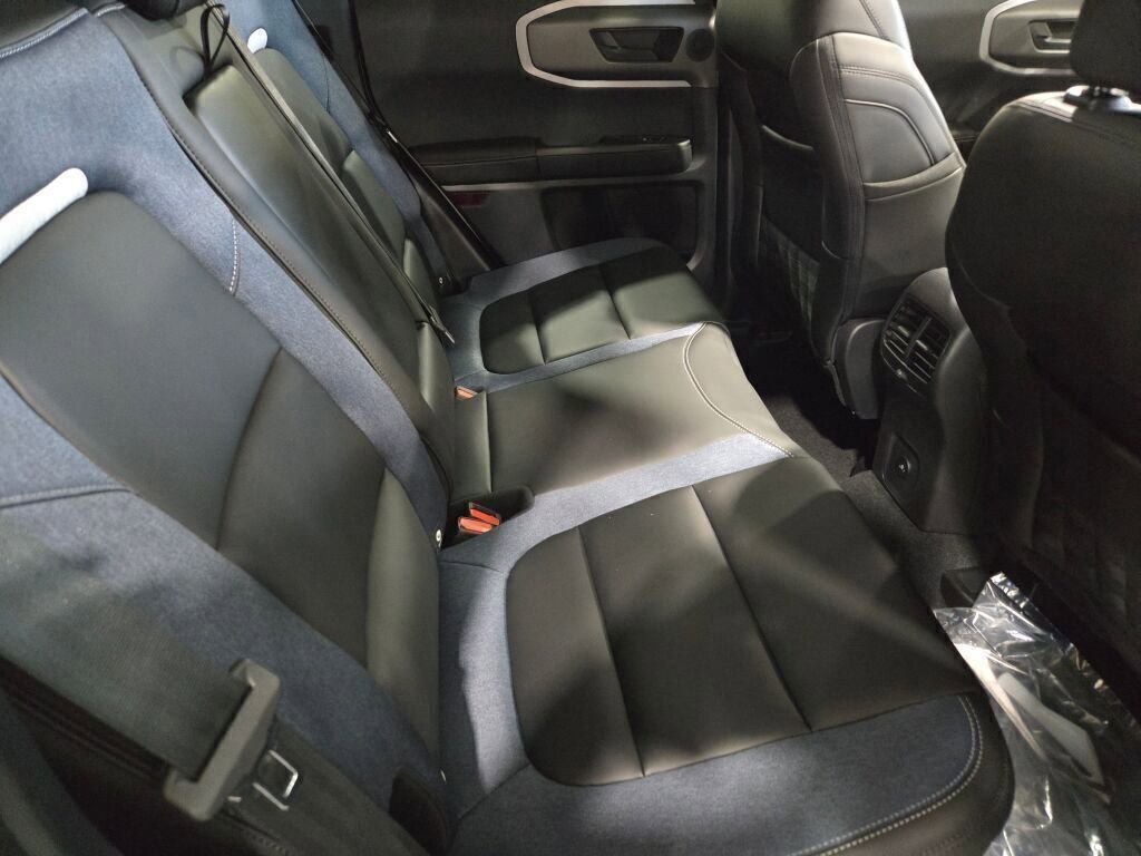 New 2025 Ford Bronco Sport Outer Banks w/ Outer Banks Tech Package+ AWD/4WD image 10