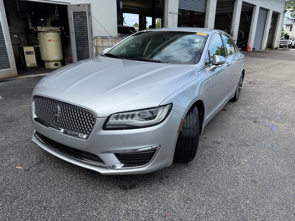 Used 2017 Lincoln MKZ Select w/ Select Plus Package FWD image 3