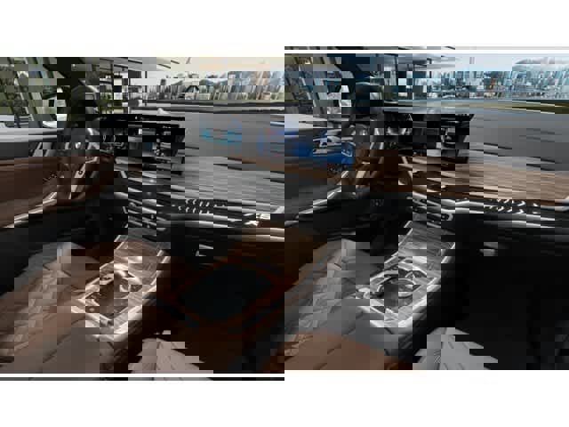 New 2026 BMW X5 xDrive50e image 14