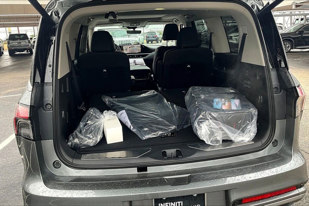New 2026 INFINITI QX80 Luxe RWD image 40