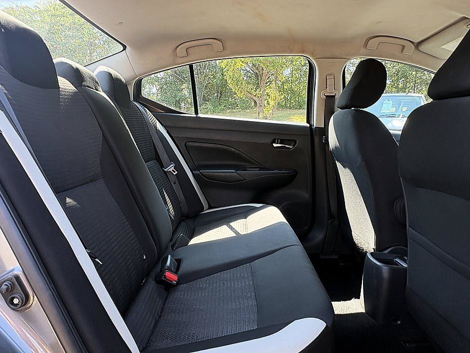 Used 2020 Nissan Versa SV FWD image 12