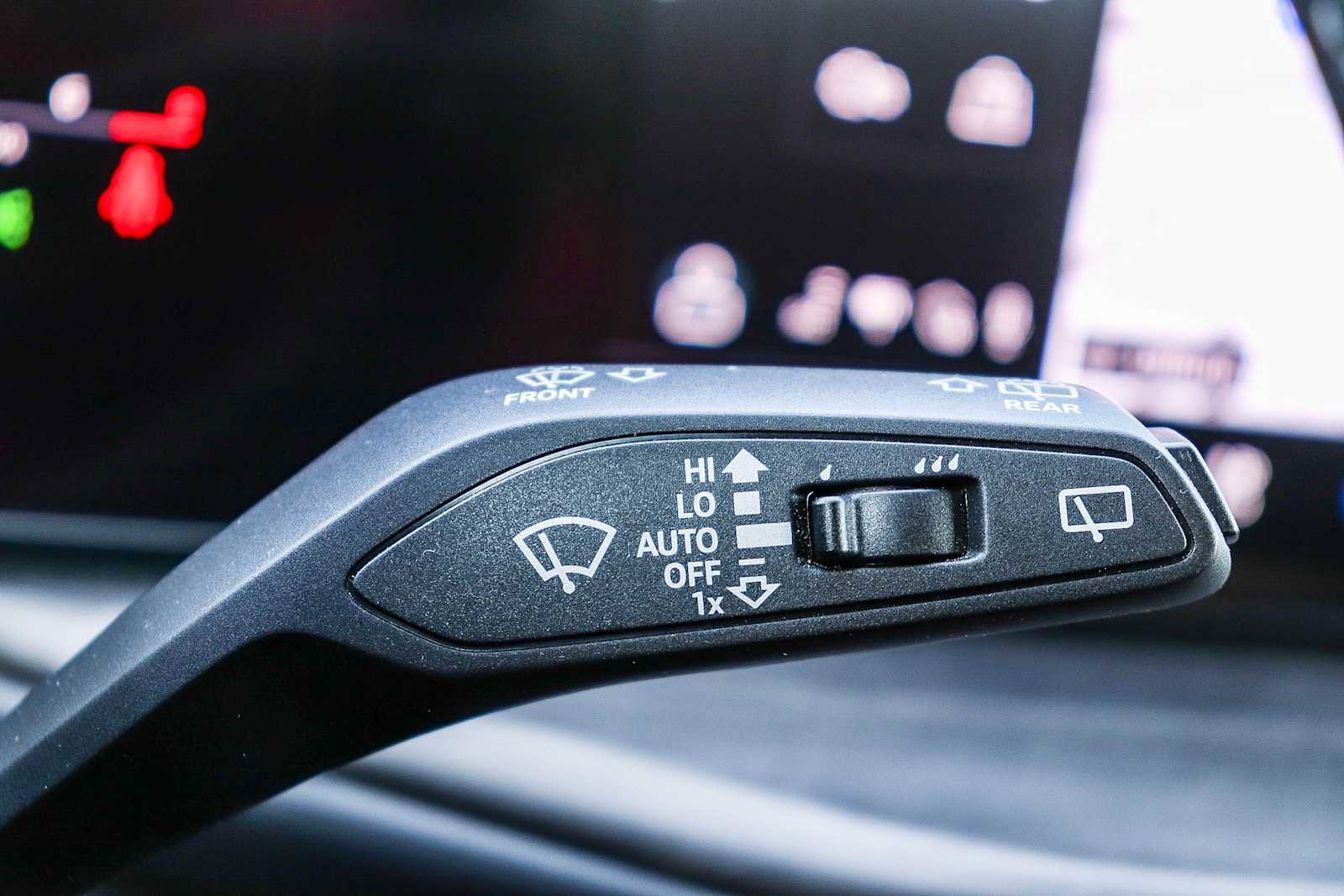 Used 2025 Audi Q5 Premium Plus w/ Premium Plus image 30