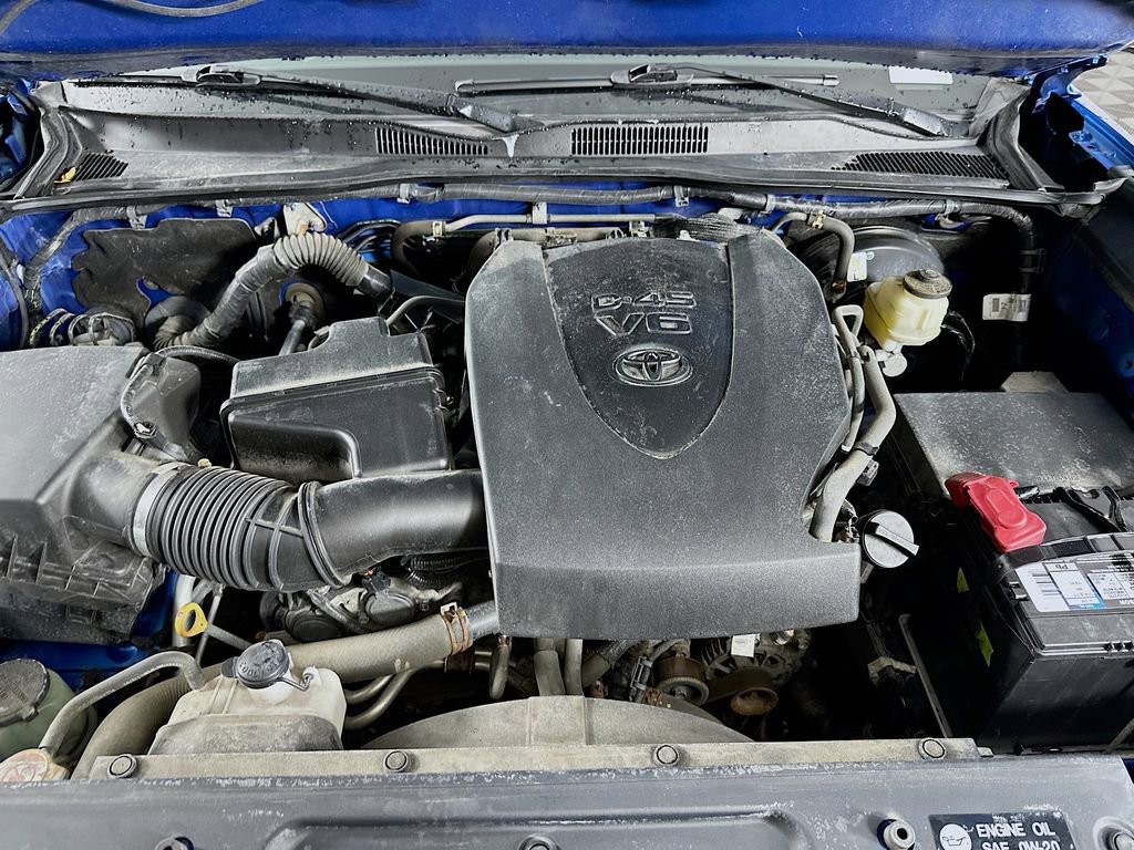 Used 2018 Toyota Tacoma SR5 image 34