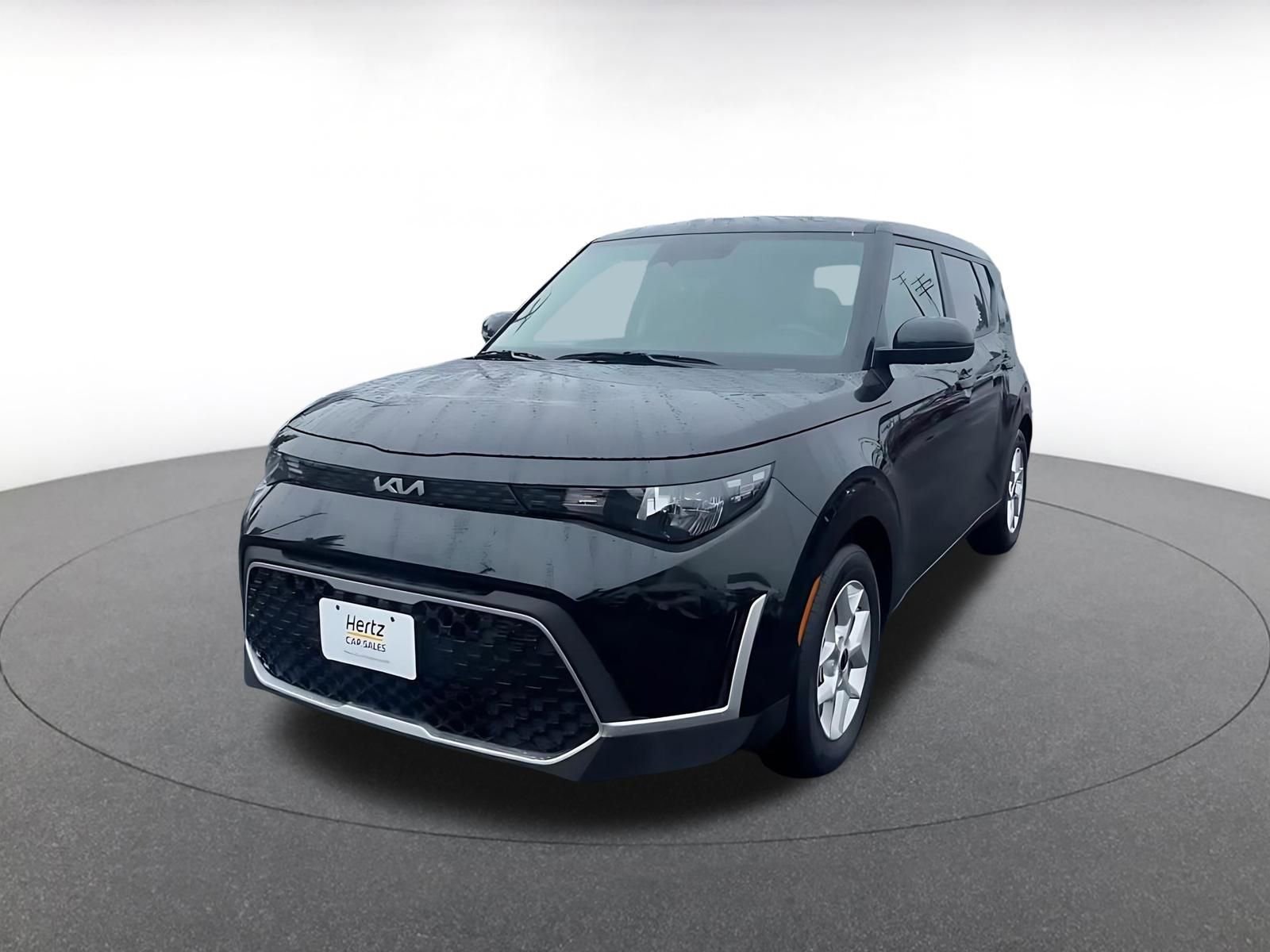 Used 2025 Kia Soul LX w/ LX Technology Package FWD image 7