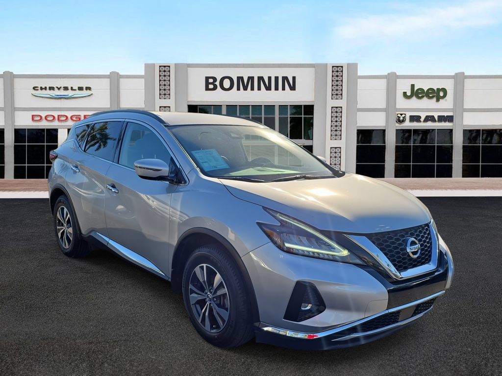 Used 2022 Nissan Murano SV w/ Cargo Package AWD/4WD image 2