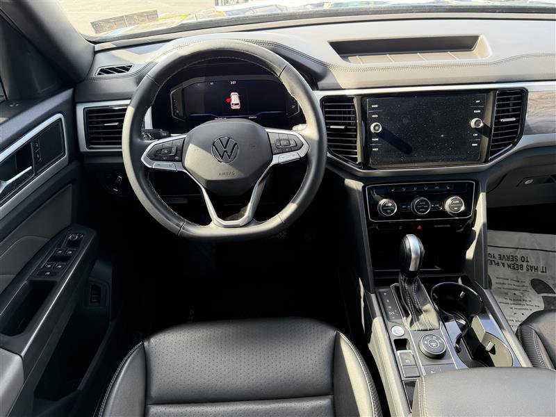 Used 2022 Volkswagen Atlas Cross Sport SE w/ Panoramic Sunroof Package image 9