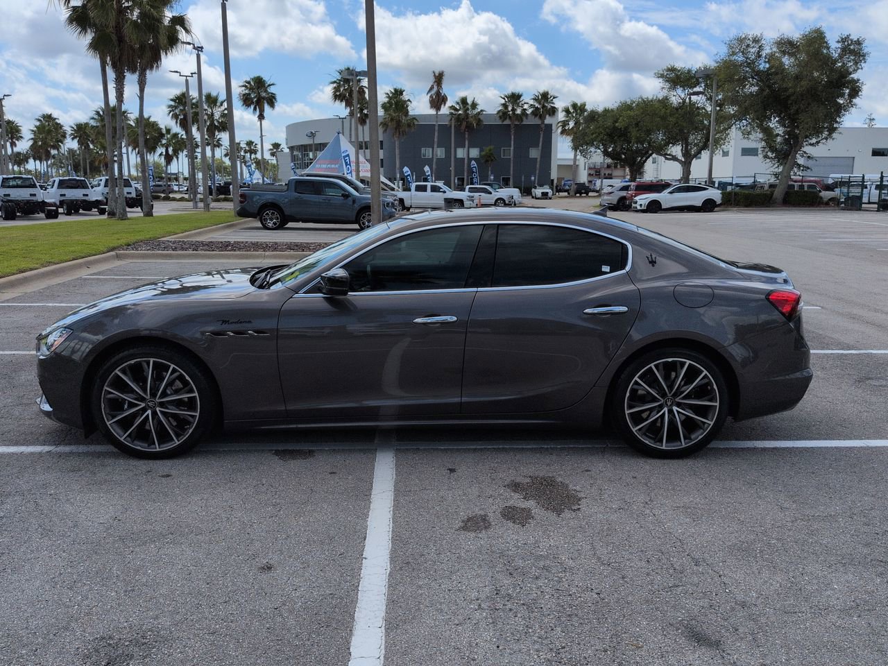 Used 2024 Maserati Ghibli Modena Ultima Q4 AWD/4WD image 7