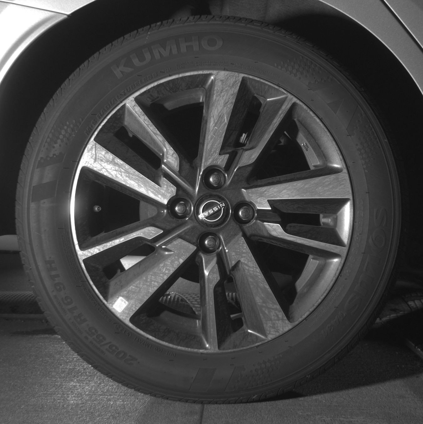 Used 2025 Nissan Versa SV image 15