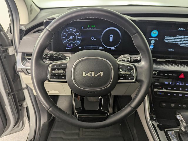 Used 2024 Kia Carnival SX Prestige image 13