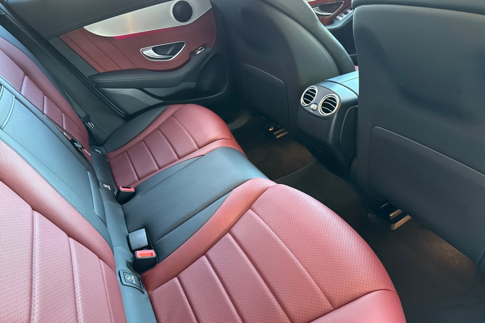 Certified 2023 Mercedes-Benz GLC 300 4MATIC Coupe image 35