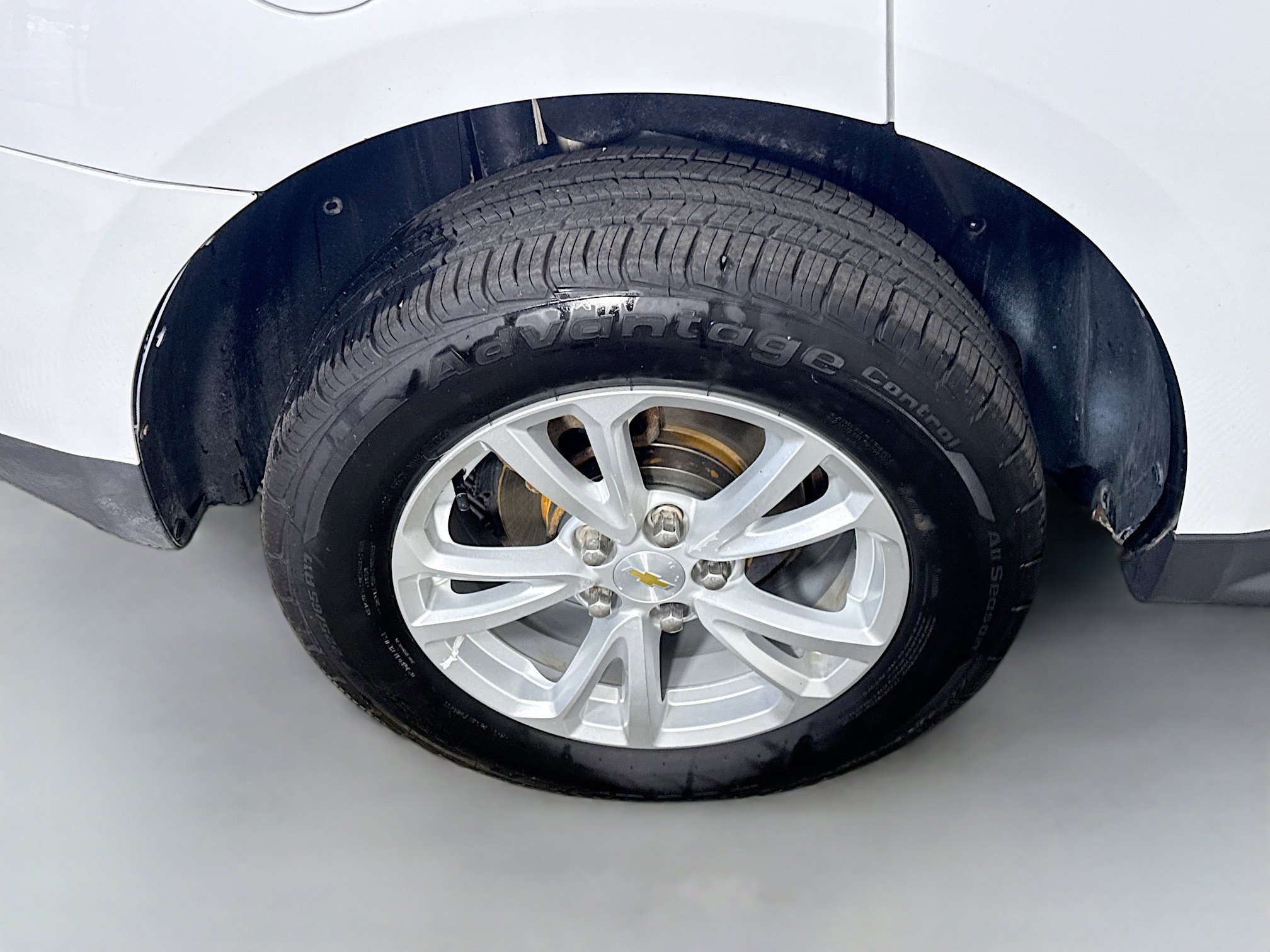 Used 2017 Chevrolet Equinox LT w/ Convenience Package AWD/4WD image 32