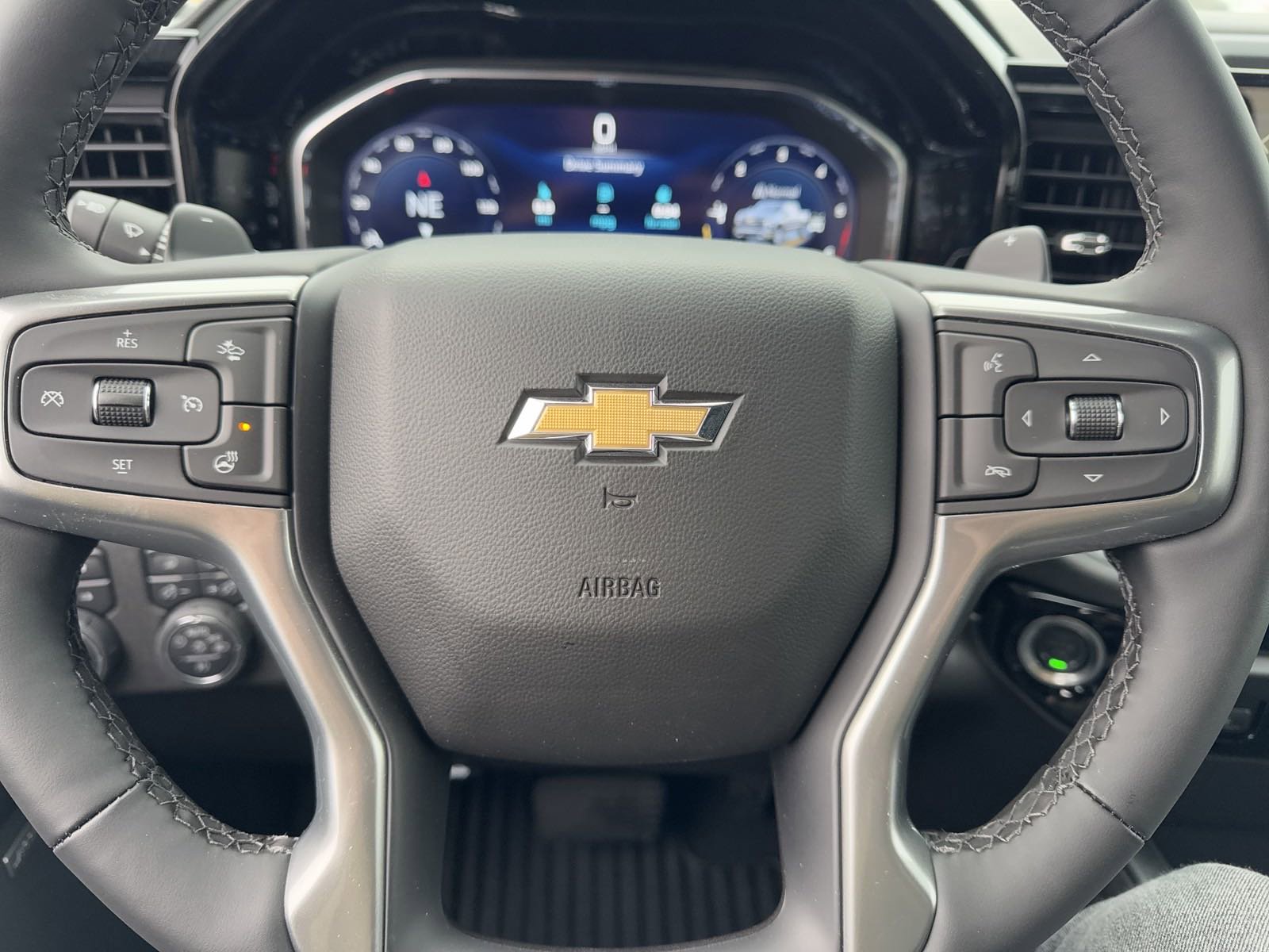 New 2025 Chevrolet Silverado 1500 LTZ w/ Technology Package image 26