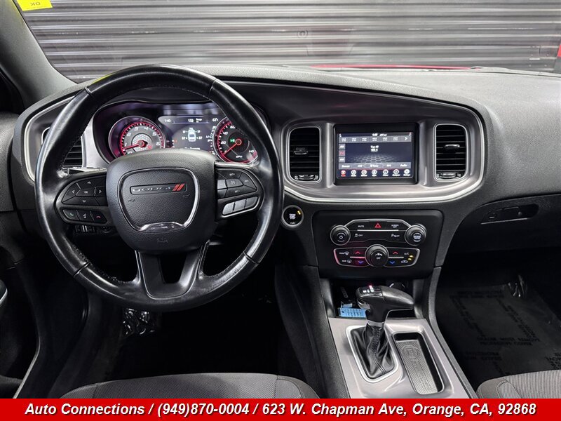 Used 2022 Dodge Charger SXT RWD image 12