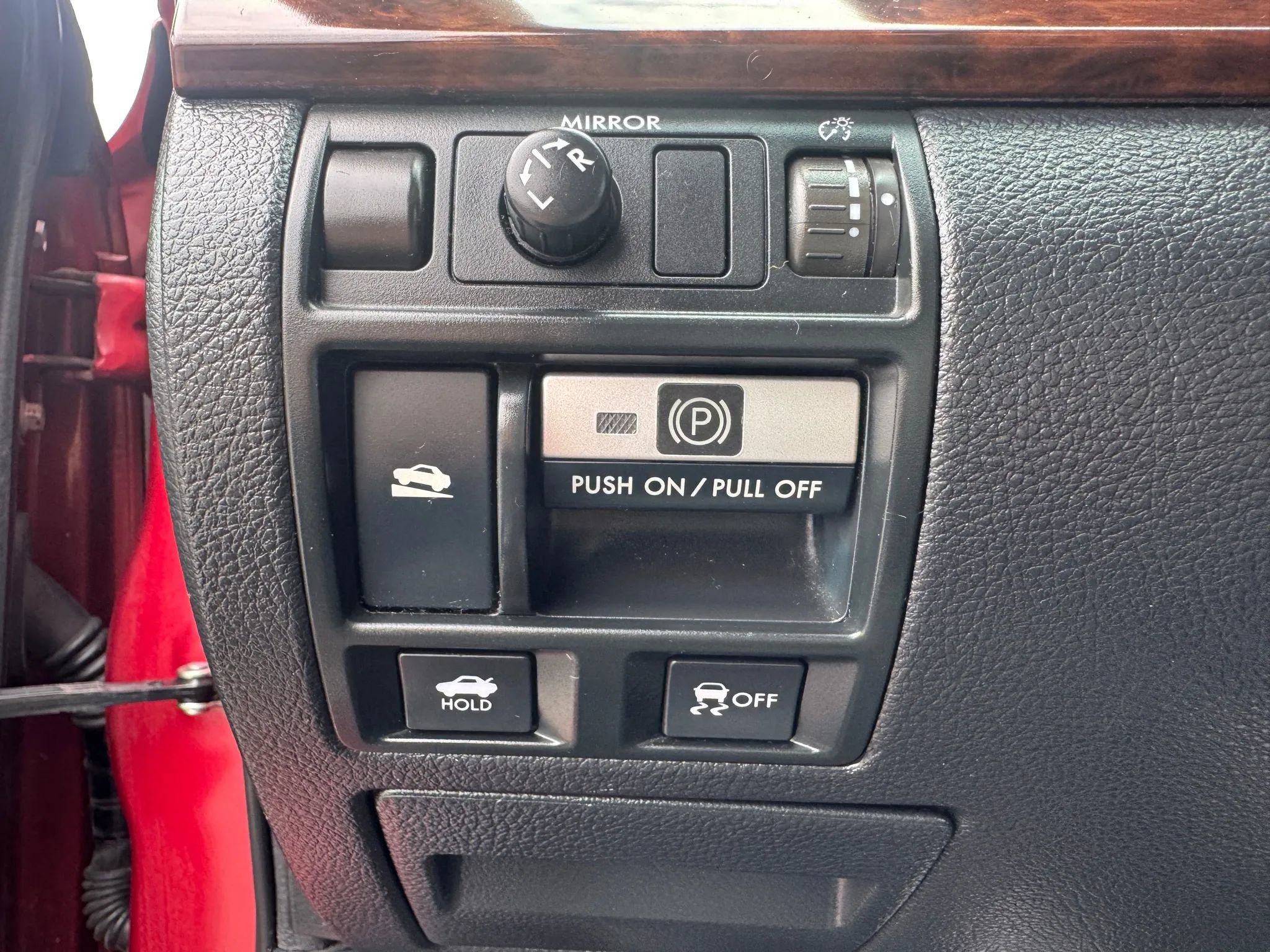Used 2013 Subaru Legacy 2.5i Limited AWD/4WD image 32