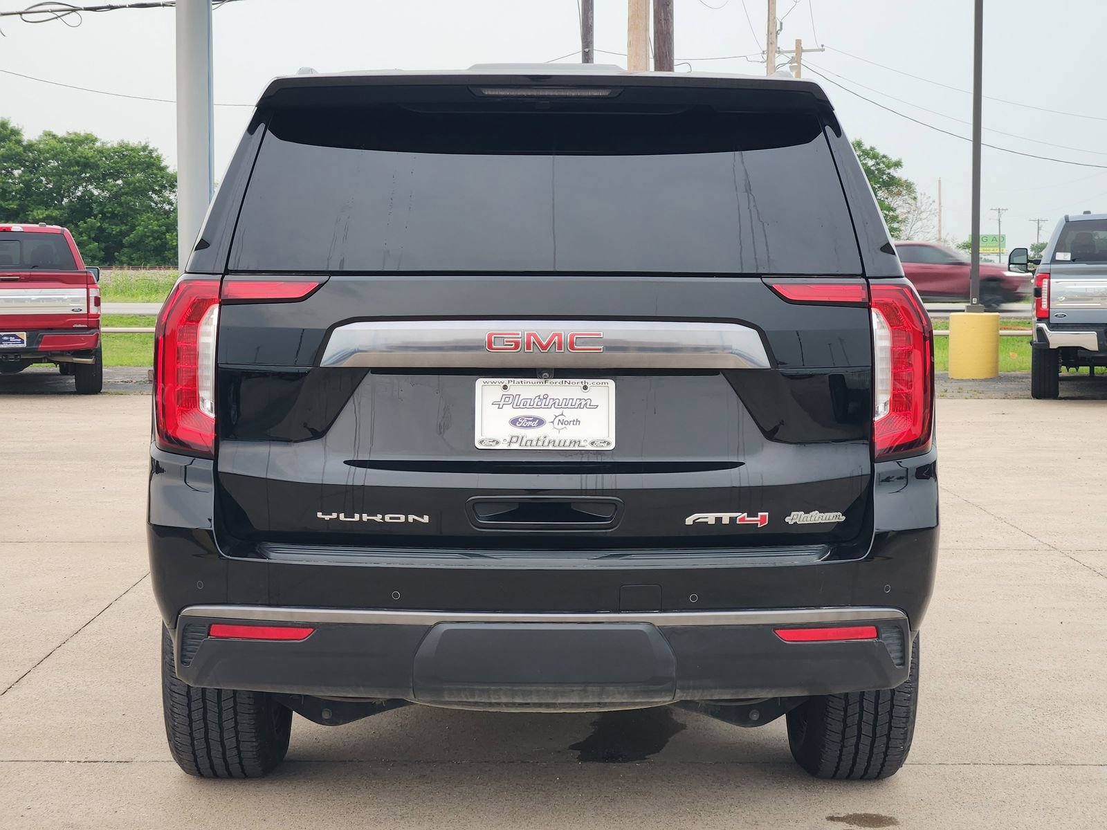 Used 2023 GMC Yukon AT4 AWD/4WD image 8