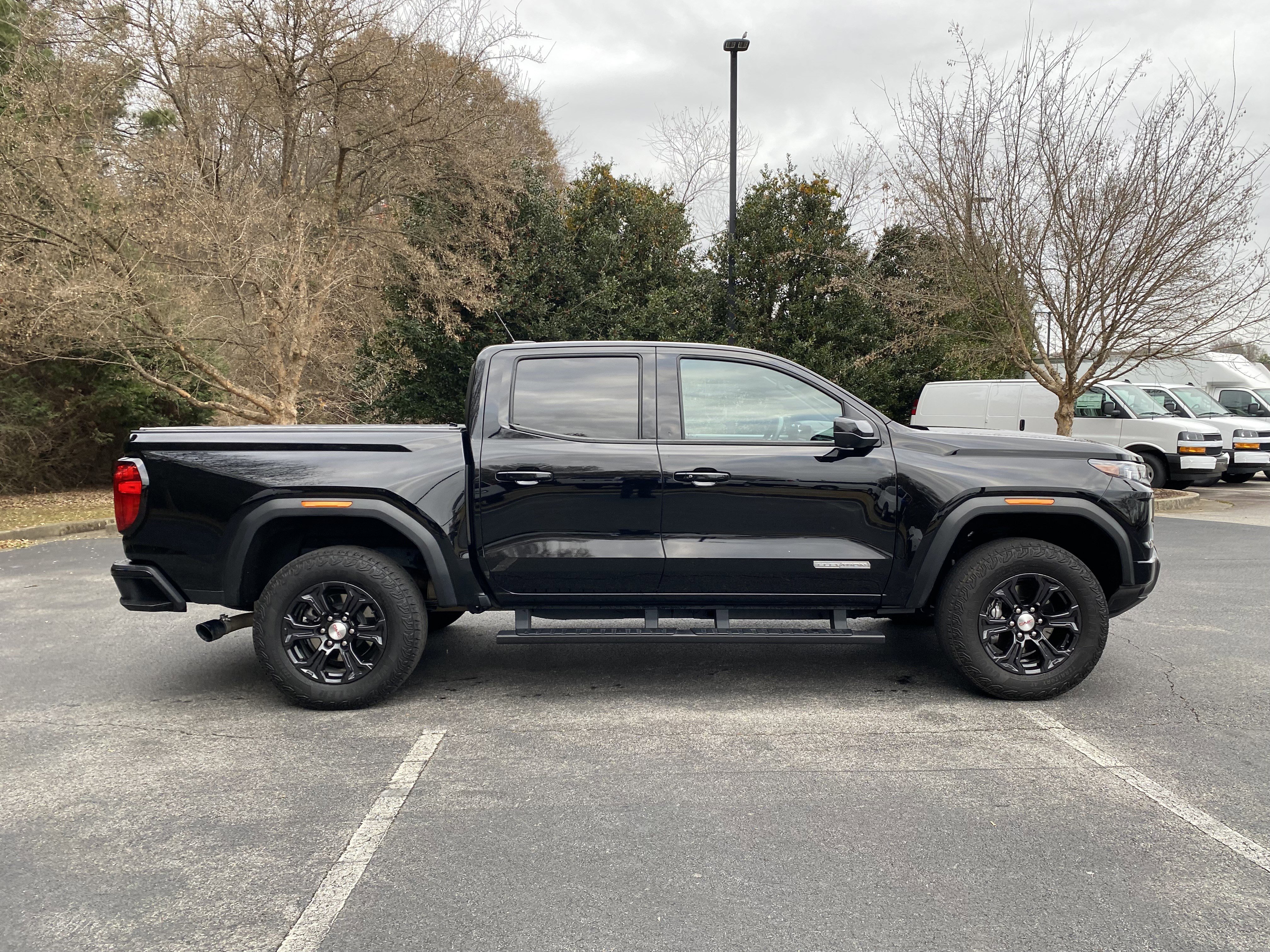 Used 2023 GMC Canyon Elevation w/ Elevation Premium Package image 10